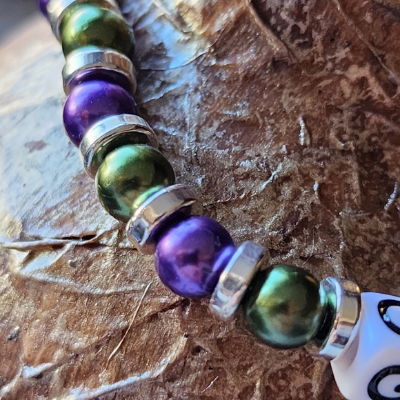 Haunted Mansion Ghost Host Bracelet - Picture 5 of 7